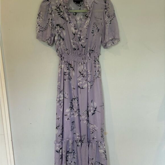 stella & julie Dresses & Skirts - Elegant Purple Floral Maxi Dress